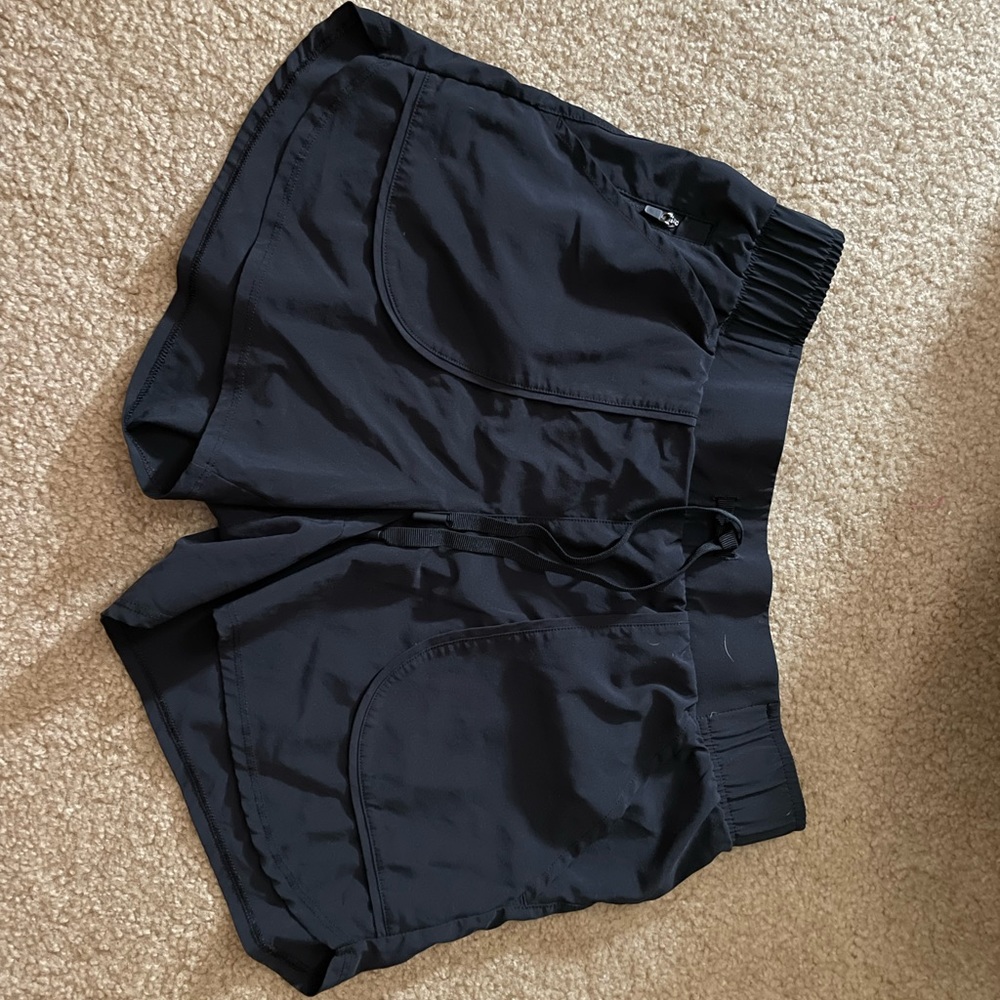 All in motion shorts